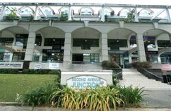 Linden Drive (D11), Retail #572979191